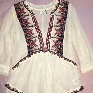 adorable anthropologie top! never worn! size XS